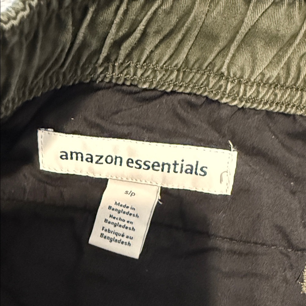 Amazon Essentials Men's Athletic Green Shorts with Drawstring - Picture 2 of 4